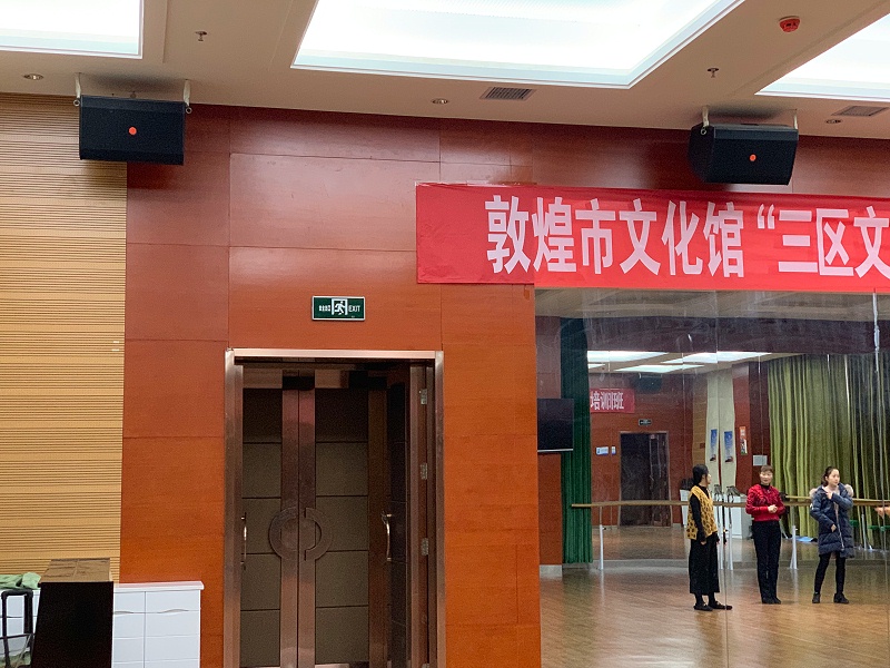 舞台91麻豆精品秘密入口在舞台美术中的作用