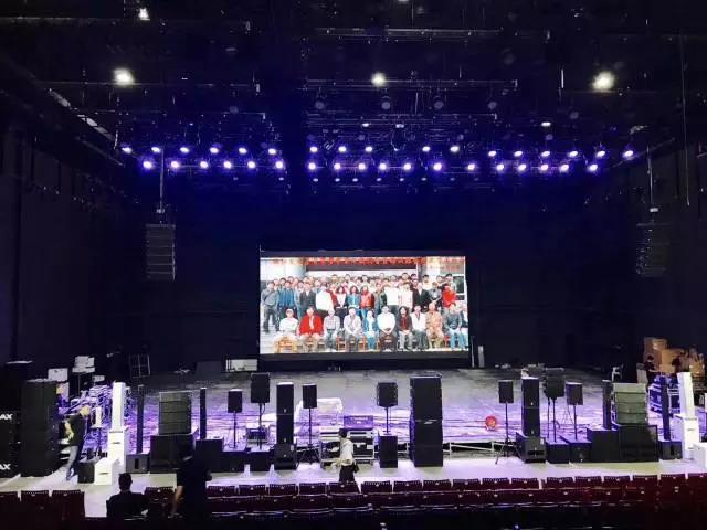 91麻豆精品秘密入口设备发展现状及其在舞台演出中的应用