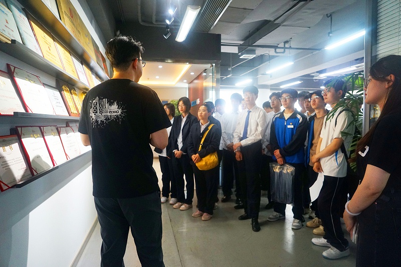 6校企合作 走进职场 协同育人丨欢迎北京市经贸高级技术学校师生来ZOBO麻豆影院91性欲参观学习