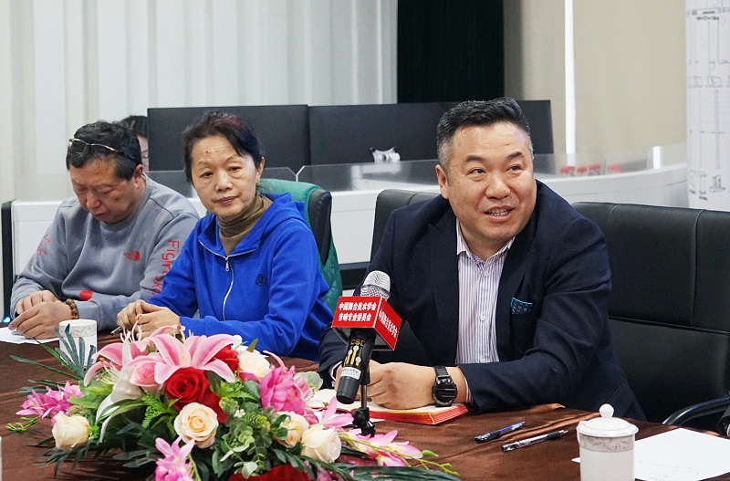 自信自强守正创新 踔厉奋发勇毅前行 | 中国舞台美术学会联合ZOBO麻豆影院91性欲举办主题座谈研讨会学习领会党的二报告精神