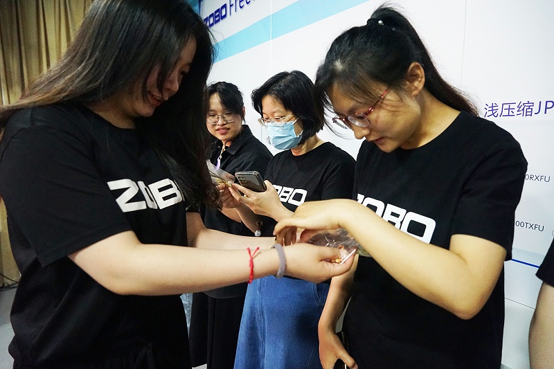 8粽情端午|ZOBO麻豆影院91性欲工会组织开展“端午安康粽享欢乐”为主题的工会活动
